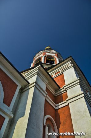 Храм