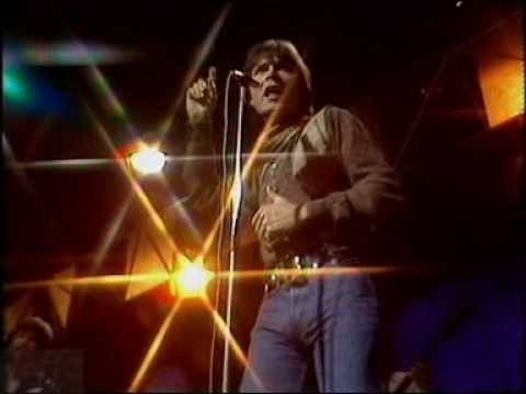 Cliff Richard - Devil Woman  