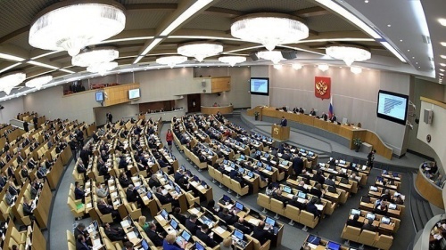 Госдума приняла закон об отмене банковского роуминга