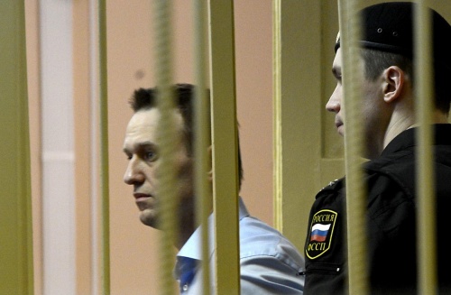Иноагент "Левада" с прискорбием сообщает… Социологический "некролог" Навальному и мудрый Явлинский