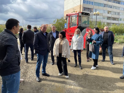Визит в Айхал главы района и главного архитектора Якутии