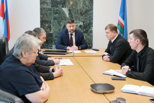 В Мирном обсудили создание приютов для безнадзорных животных