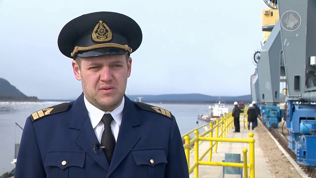Начало навигации на реке Лене