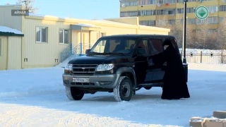 Айхальский ГОК подарил приходу автомобиль